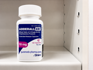Adderall XR 10mg extended-release capsules bottle used for ADHD treatment. Learn what Adderall is, its uses, dosage, and important safety information.